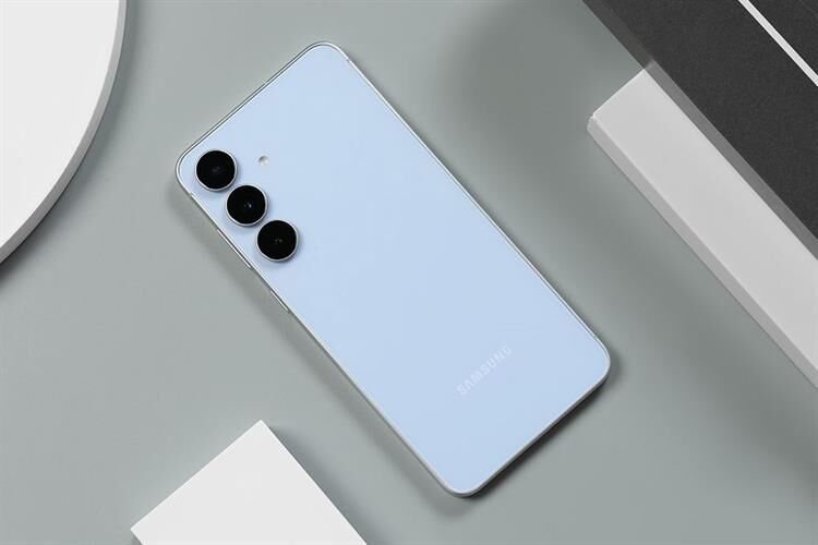 Điện thoại Samsung Galaxy S25 FE 5G - Ảnh 4